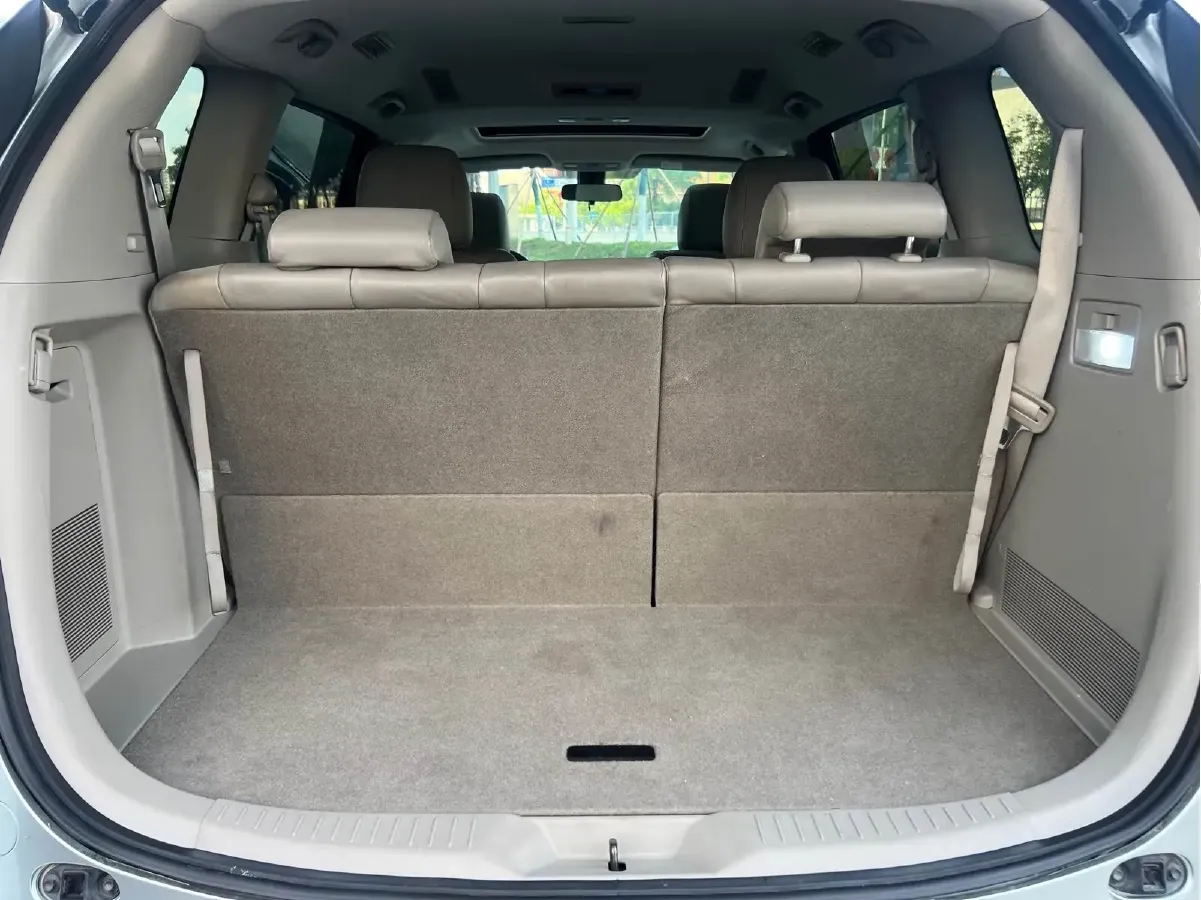 2011 Mazda 8 2.3L 154HP L4 4AT,autocango,china used car exporter,china ev exporter,chinese used car exporter,chinese used ev exporter