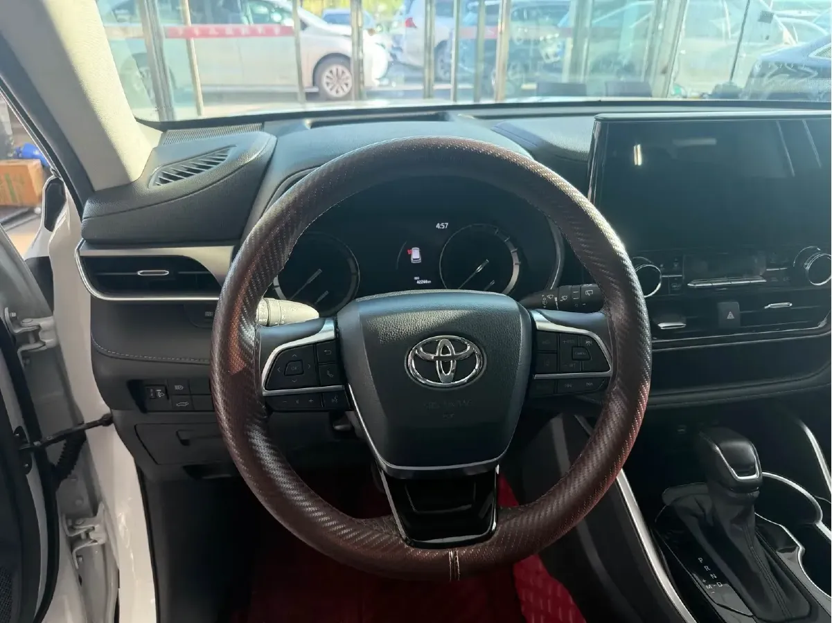 2022 Toyota Highlander 2.0T 248HP L4 8AT,autocango,china used car exporter,china ev exporter,chinese used car exporter,chinese used ev exporter