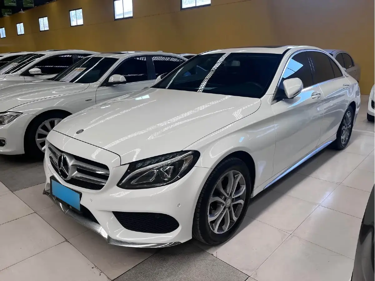 2017 Mercedes-Benz C Class 1.6T 156HP L4 7AT