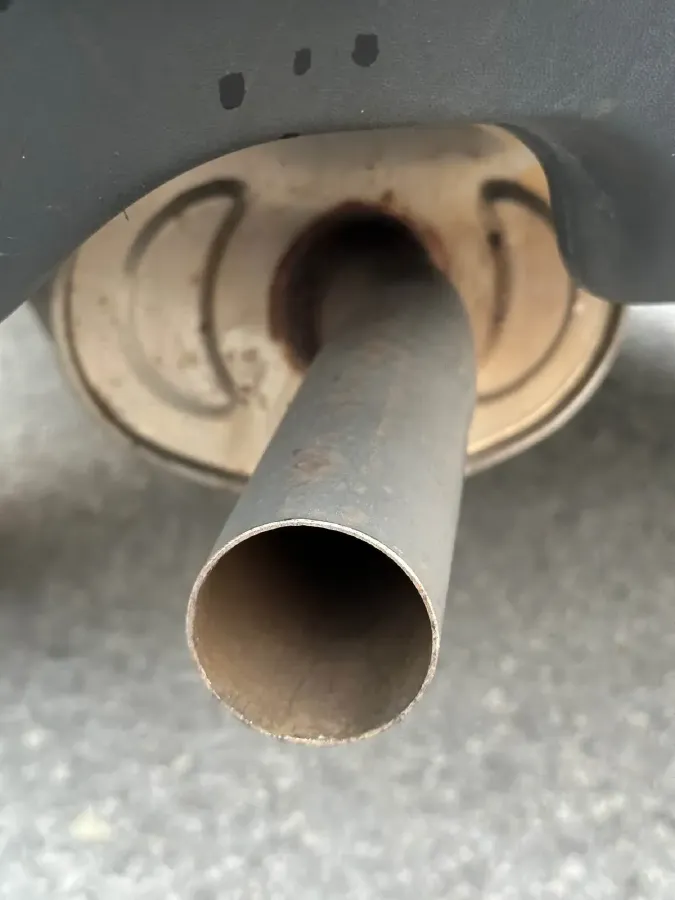 2004 Volkswagen Santana Classic 1.6L 87HP L4 5MT,autocango,china used car exporter,china ev exporter,chinese used car exporter,chinese used ev exporter