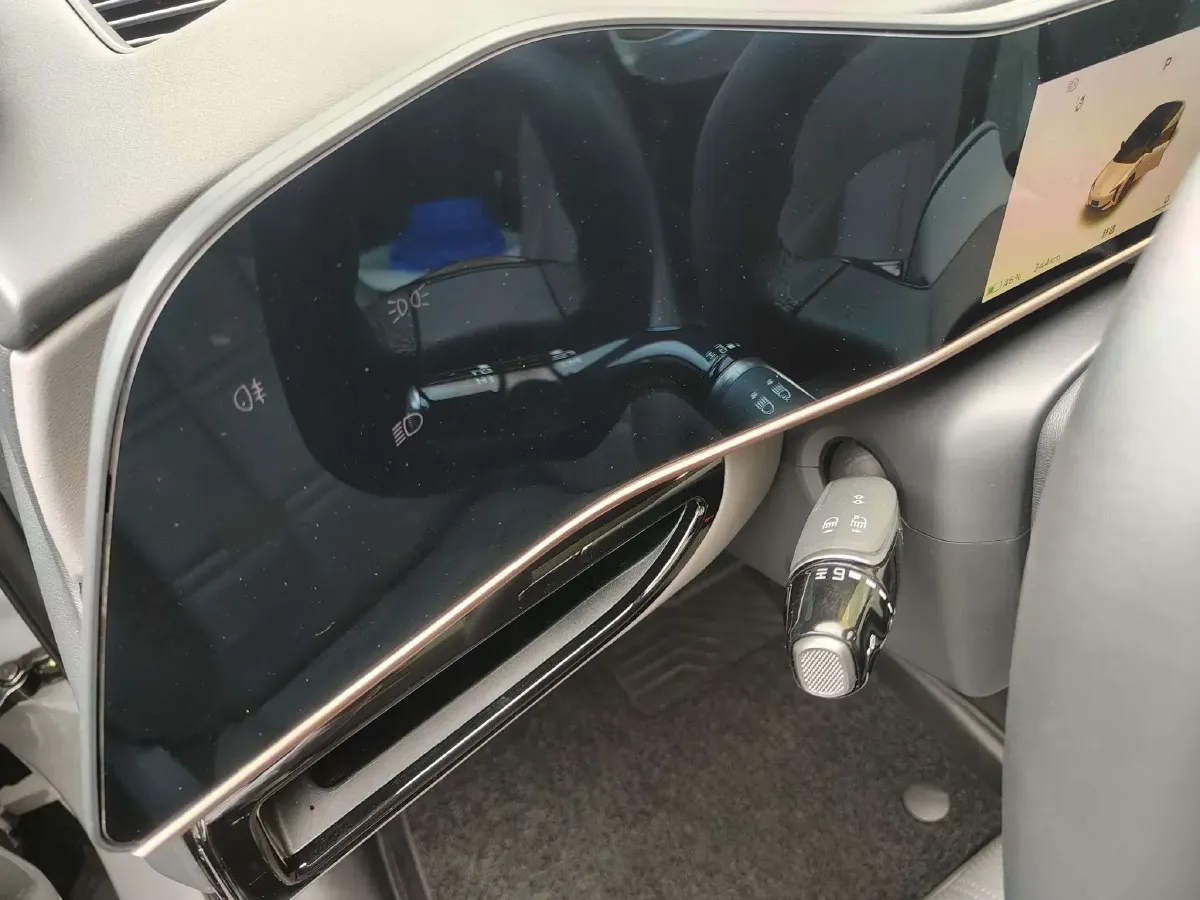 2024 HongQi EH7 BEV 111KWH,autocango,china used car exporter,china ev exporter,chinese used car exporter,chinese used ev exporter