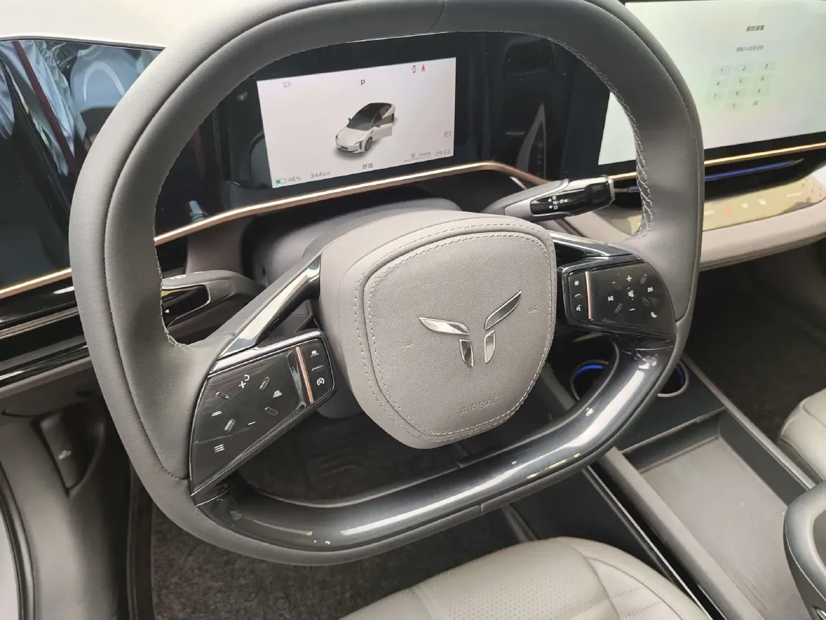 2024 HongQi EH7 BEV 111KWH,autocango,china used car exporter,china ev exporter,chinese used car exporter,chinese used ev exporter