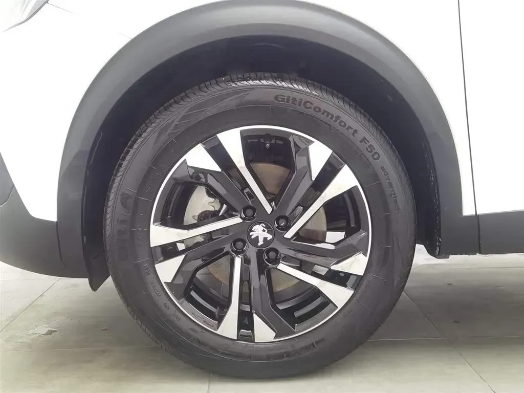 2022 Peugeot 2008 1.2T 136HP L3 6DCT,autocango,china used car exporter,china ev exporter,chinese used car exporter,chinese used ev exporter