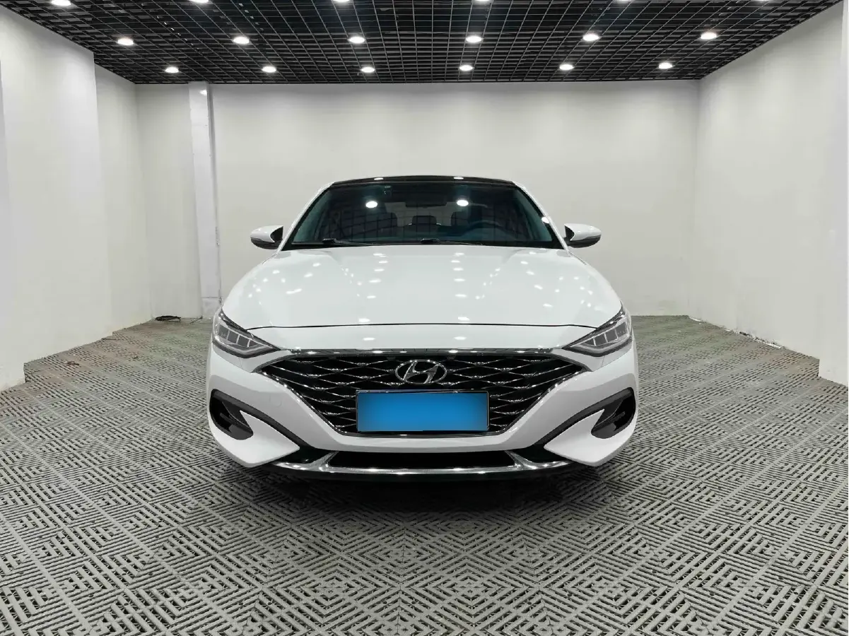 2019 Hyundai La Festa 1.6T 204HP L4 7DCT