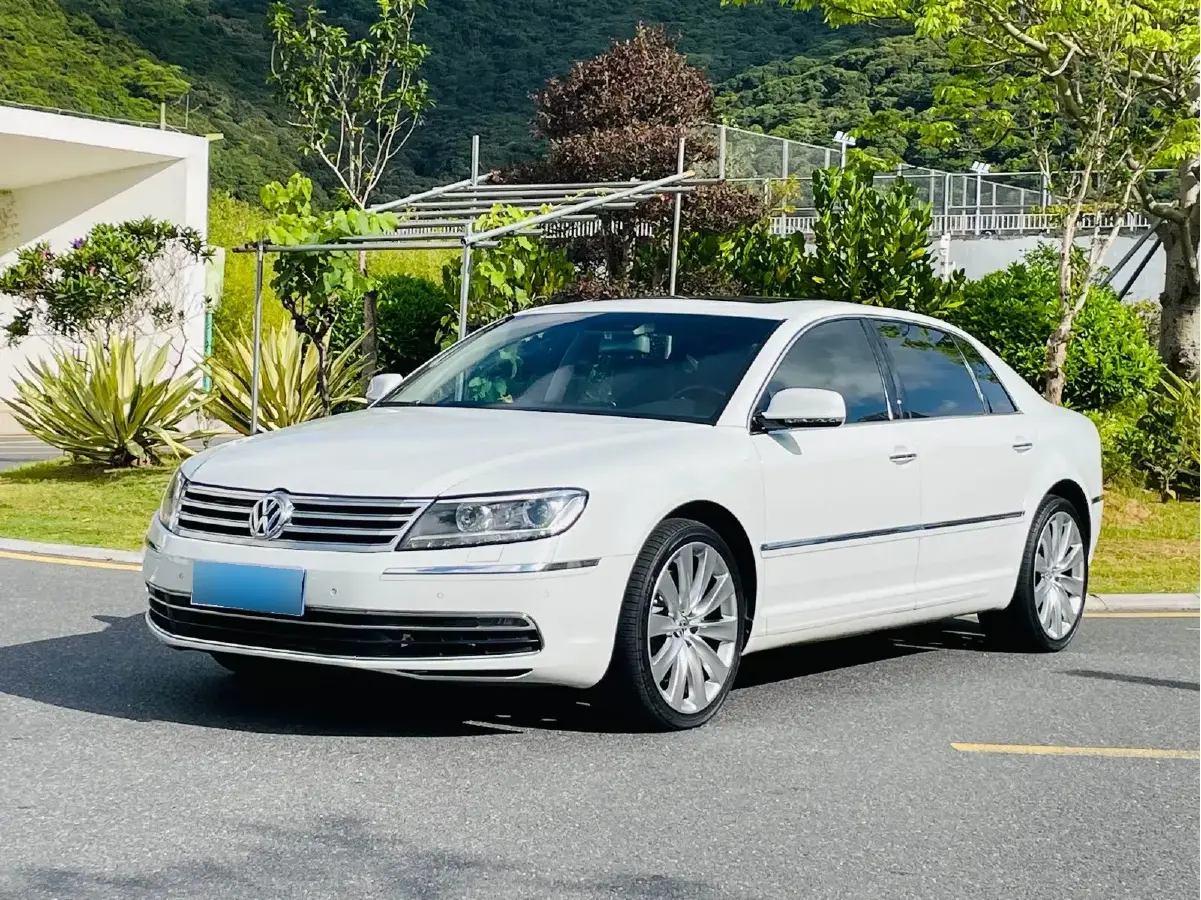 2012 Volkswagen Pheaton 3.0L 250HP V6 6AT