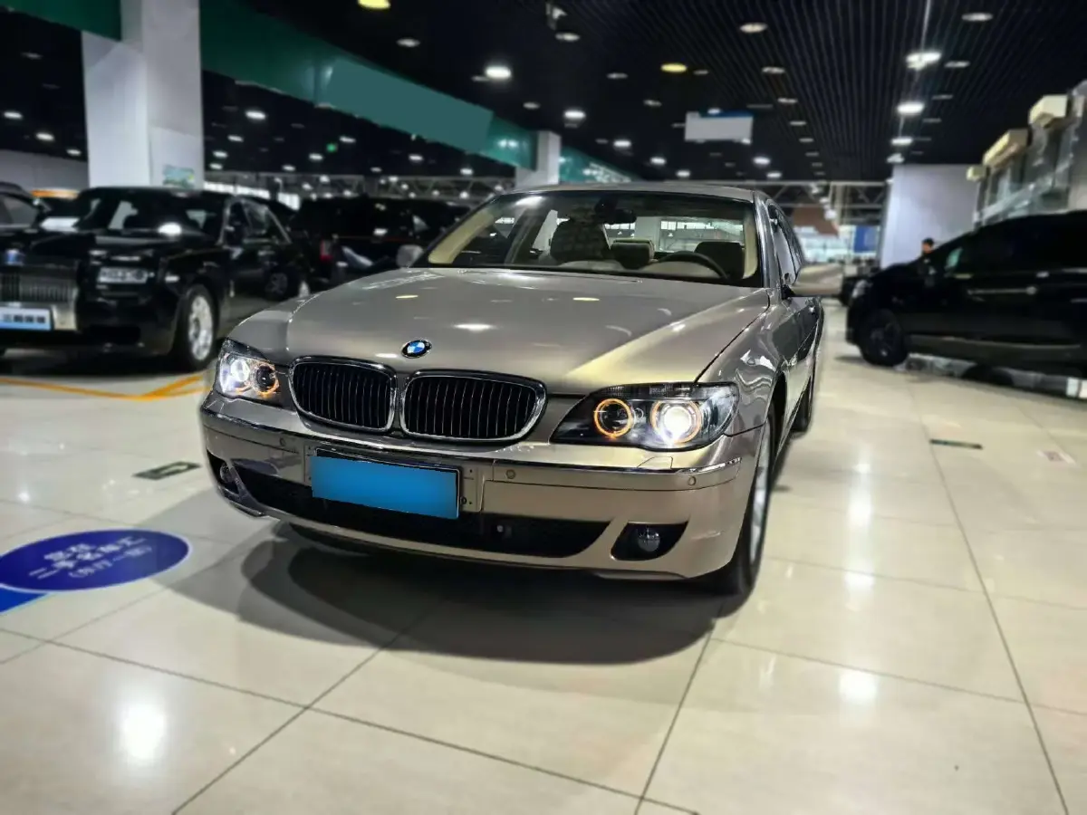 2005 BMW 7 Series 6.0L 445HP V12 6AT