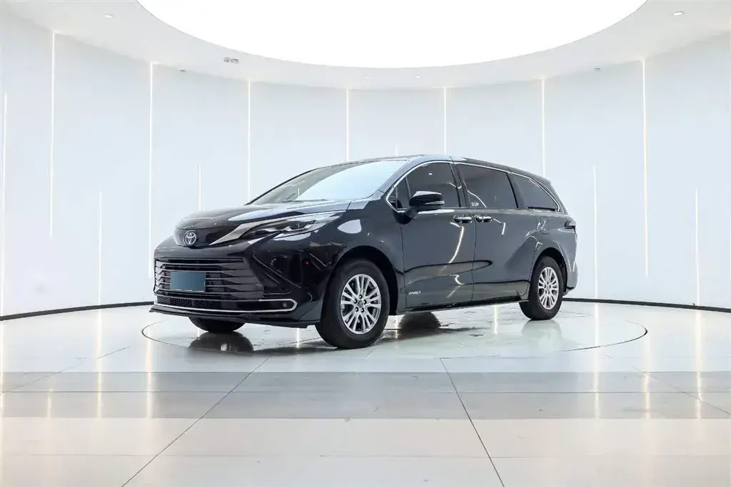 2021 Toyota Sienna 2.5L 192HP L4 E-CVT Hybrid