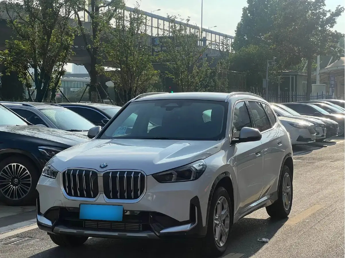 2023 BMW X1 1.5T 156HP L3 7DCT