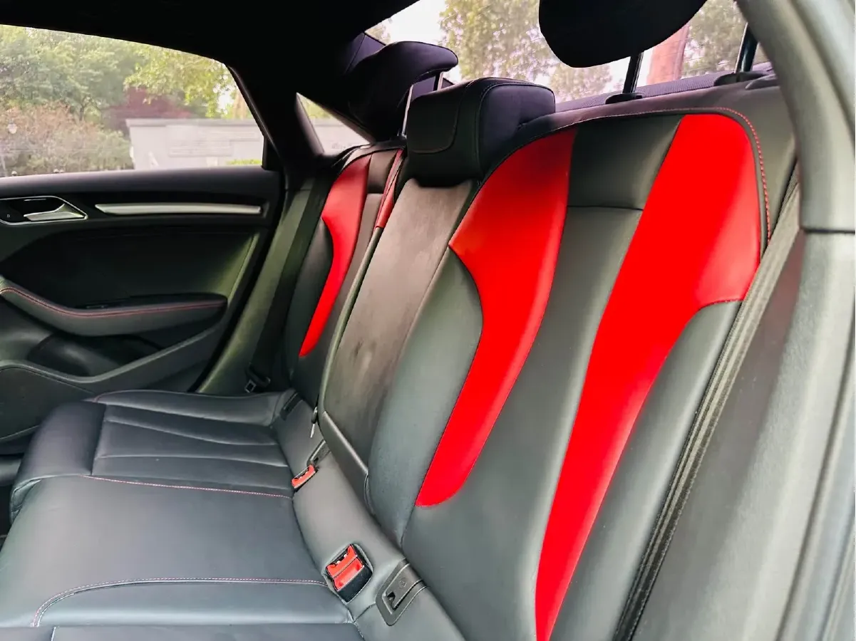 2019 Audi S3 2.0T 290HP L4 7DCT,autocango,china used car exporter,china ev exporter,chinese used car exporter,chinese used ev exporter