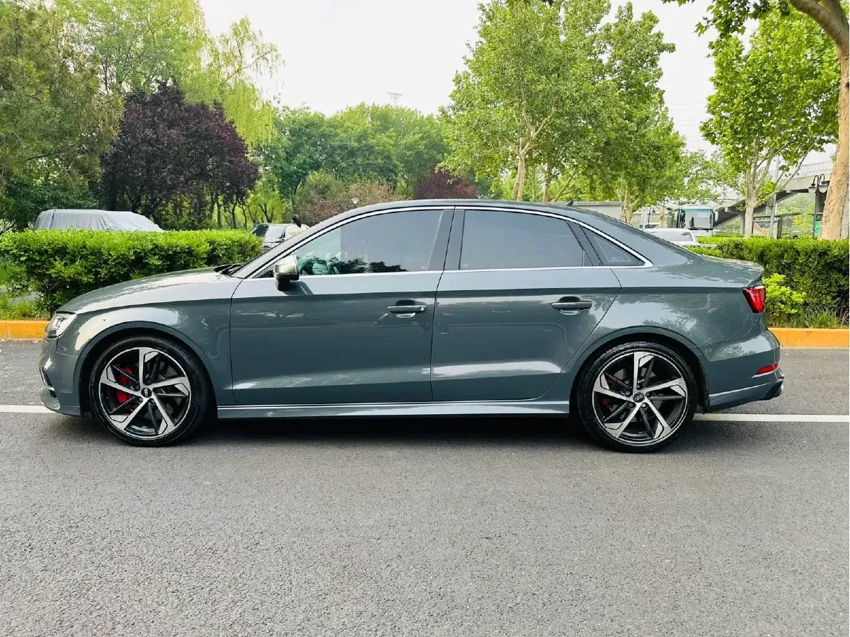 2019 Audi S3 2.0T 290HP L4 7DCT,autocango,china used car exporter,china ev exporter,chinese used car exporter,chinese used ev exporter