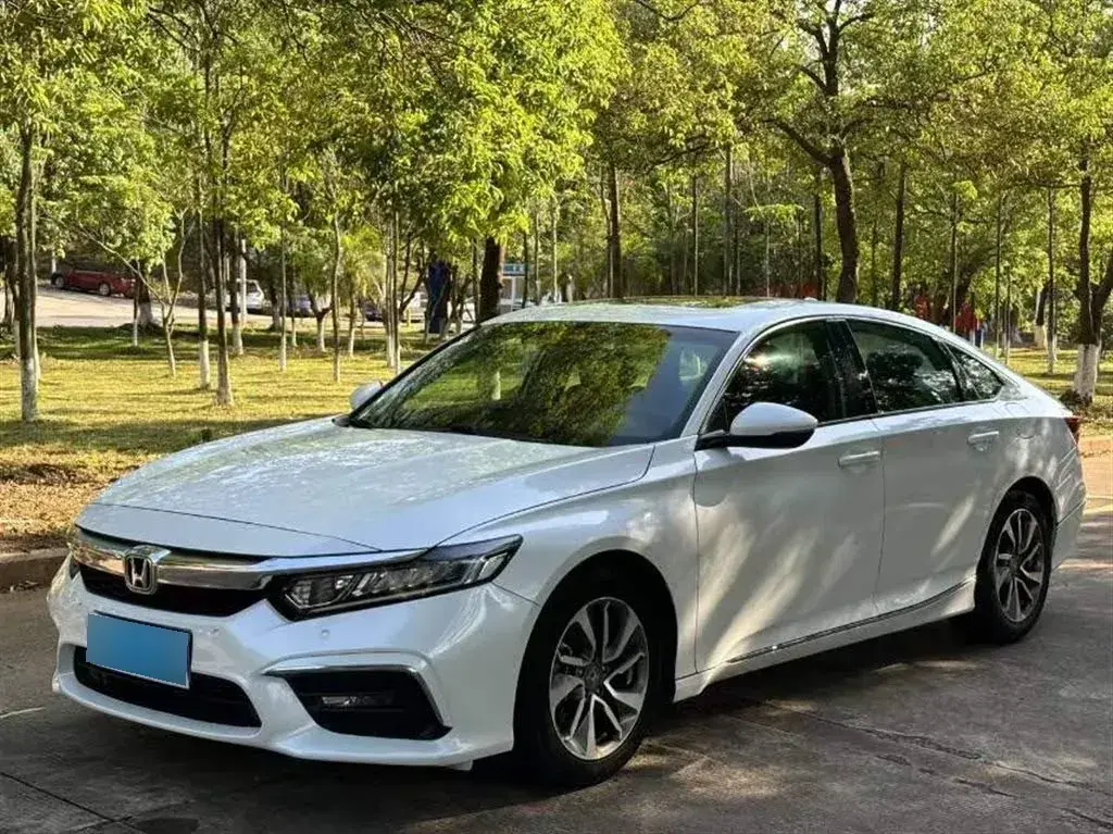 2019 Honda Inspire 1.5T 194HP L4 CVT