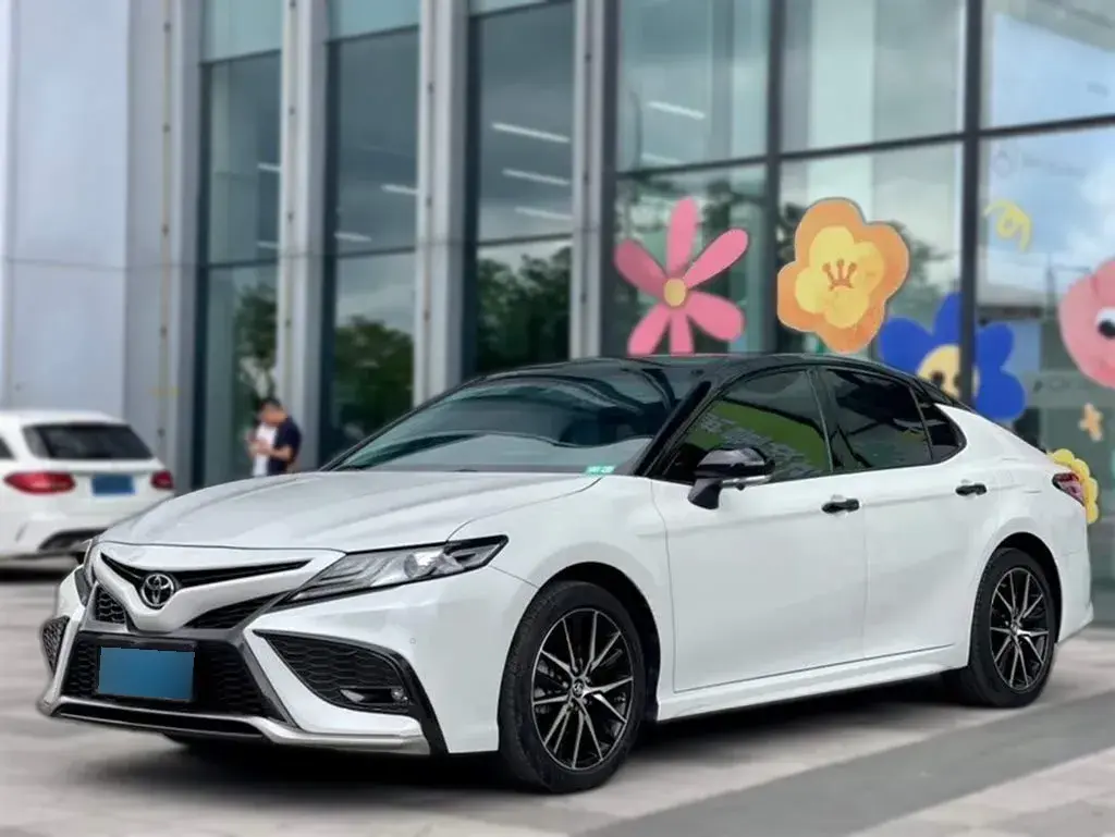 2021 Toyota Camry 2.5L 209HP L4 8AT