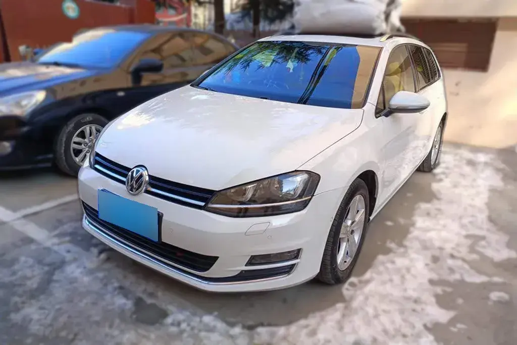 2014 Volkswagen Golf 1.4T 150HP L4 7DCT