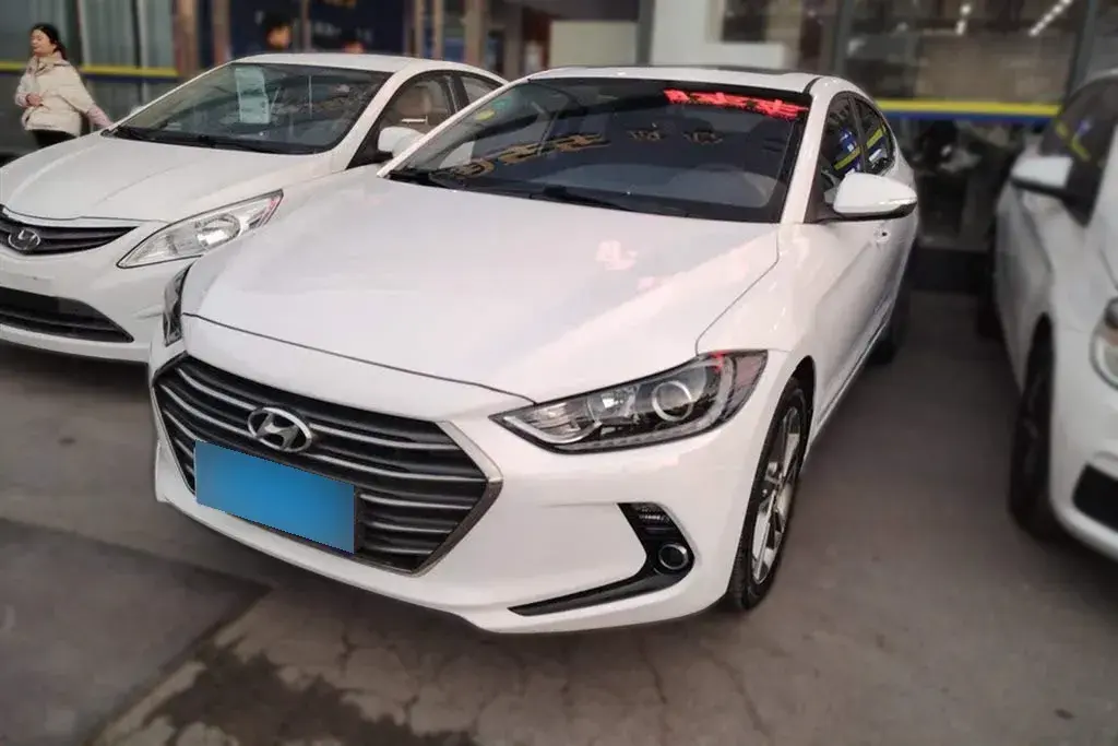 2016 Hyundai Elantra 1.6L 130HP L4 6AT