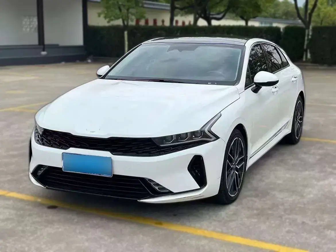 2021 Kia K5 2.0T 240HP L4 8AT