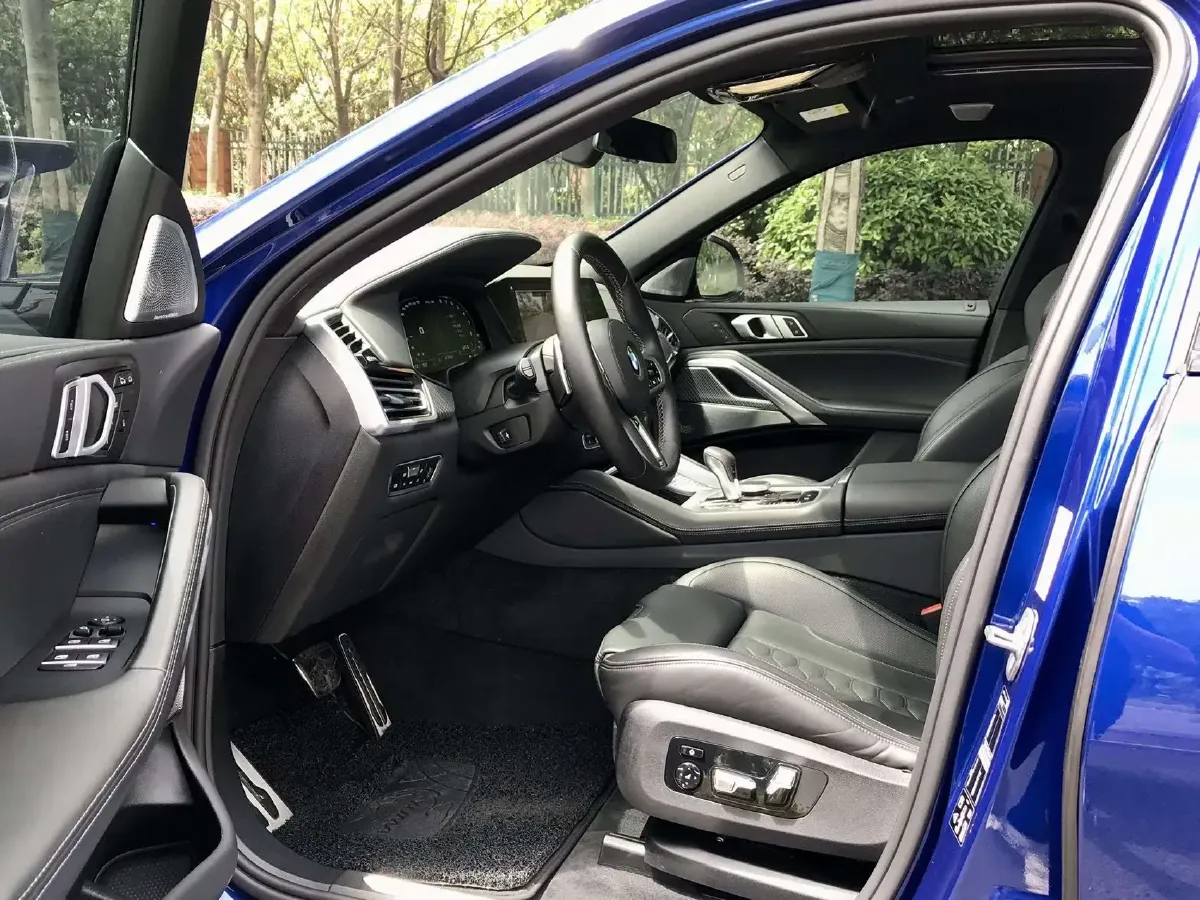 2020 BMW X6 M 4.4T 600HP V8 8AT,autocango,china used car exporter,china ev exporter,chinese used car exporter,chinese used ev exporter