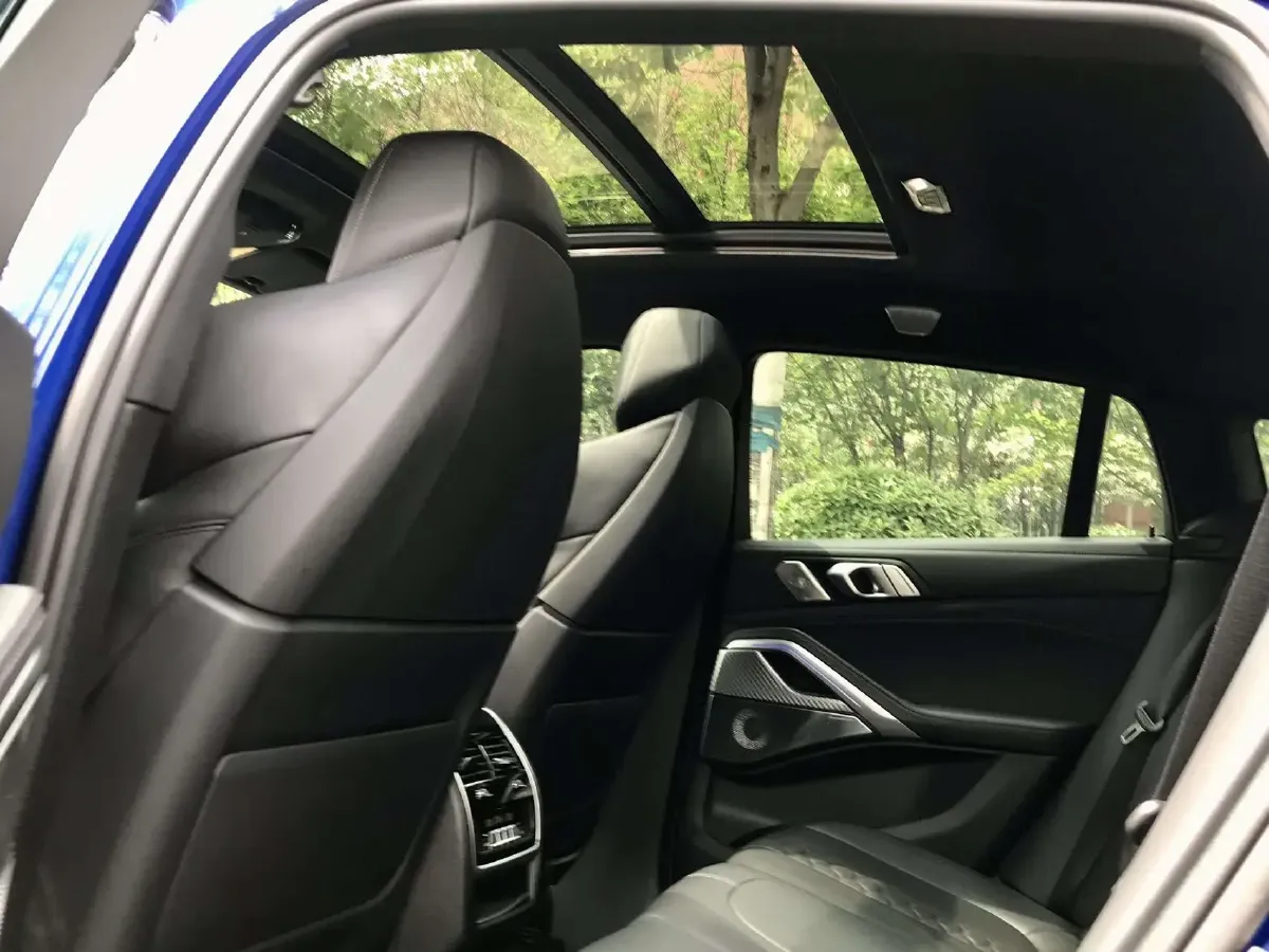 2020 BMW X6 M 4.4T 600HP V8 8AT,autocango,china used car exporter,china ev exporter,chinese used car exporter,chinese used ev exporter