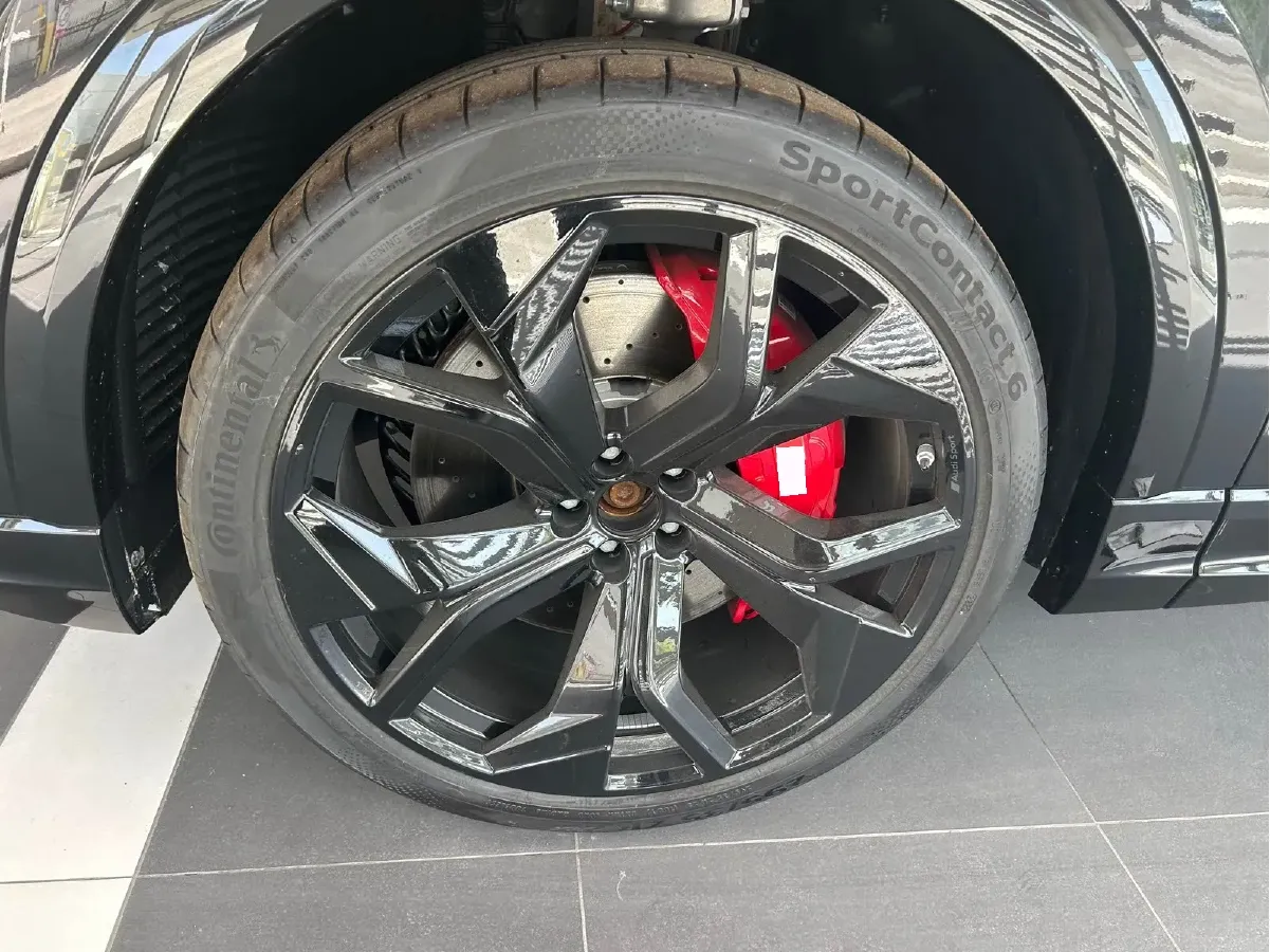 2022 Audi RS Q8 4.0T 600HP V8 8AT,autocango,china used car exporter,china ev exporter,chinese used car exporter,chinese used ev exporter