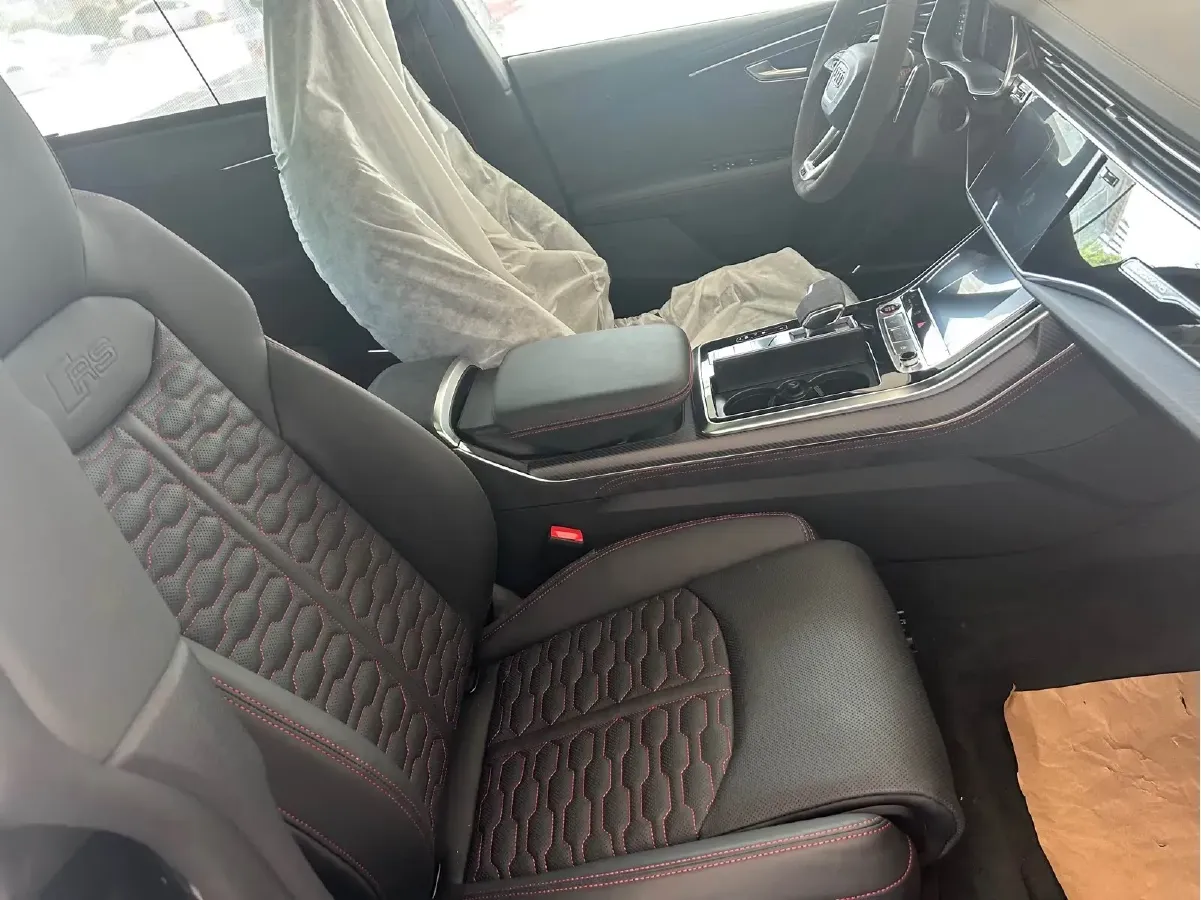 2022 Audi RS Q8 4.0T 600HP V8 8AT,autocango,china used car exporter,china ev exporter,chinese used car exporter,chinese used ev exporter