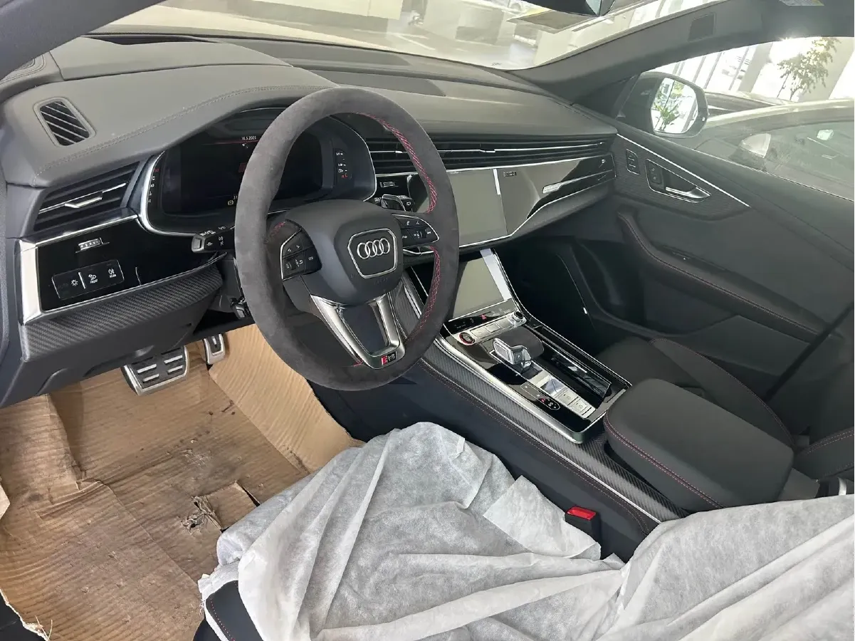 2022 Audi RS Q8 4.0T 600HP V8 8AT,autocango,china used car exporter,china ev exporter,chinese used car exporter,chinese used ev exporter