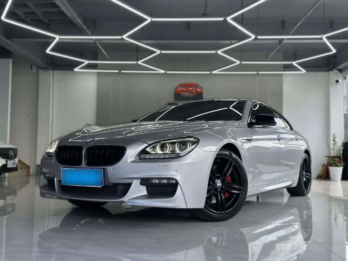 2013 BMW 6 Series 3.0T 320HP L6 8AT