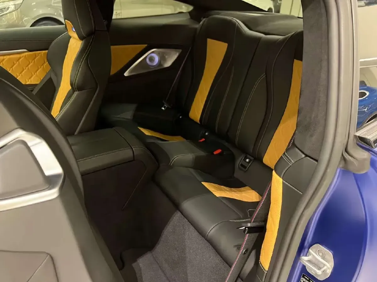 2019 BMW M8 4.4T 625HP V8 8AT,autocango,china used car exporter,china ev exporter,chinese used car exporter,chinese used ev exporter