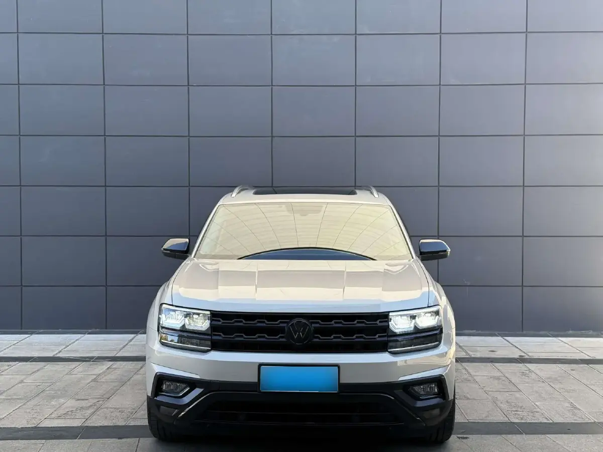 2019 Volkswagen Teramont 2.0T 220HP L4 7DCT