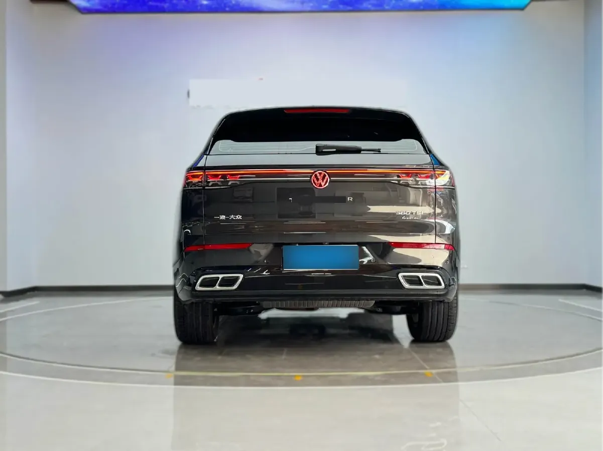 2024 Volkswagen Tavendor 2.0T 220HP L4 7DCT,autocango,china used car exporter,china ev exporter,chinese used car exporter,chinese used ev exporter