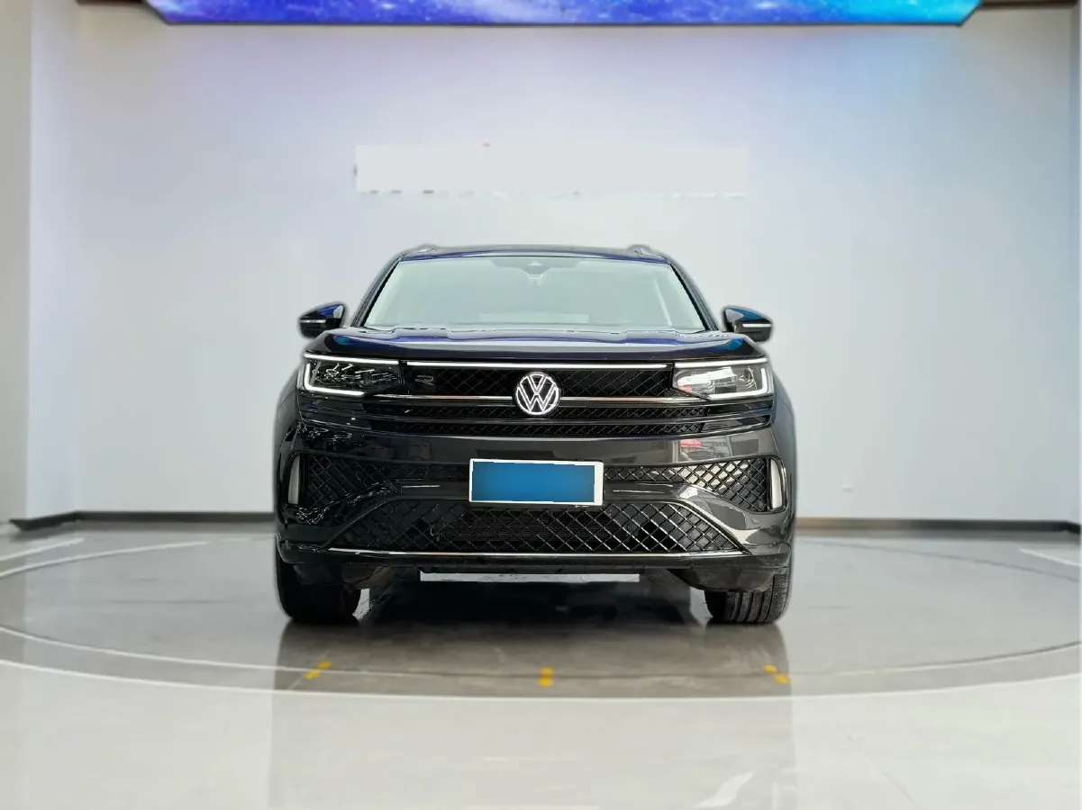 2024 Volkswagen Tavendor 2.0T 220HP L4 7DCT,autocango,china used car exporter,china ev exporter,chinese used car exporter,chinese used ev exporter