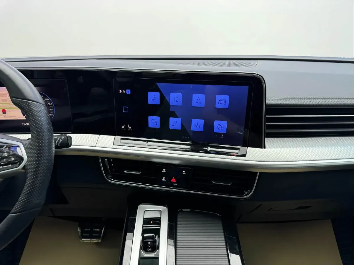 2024 Volkswagen Tavendor 2.0T 220HP L4 7DCT,autocango,china used car exporter,china ev exporter,chinese used car exporter,chinese used ev exporter