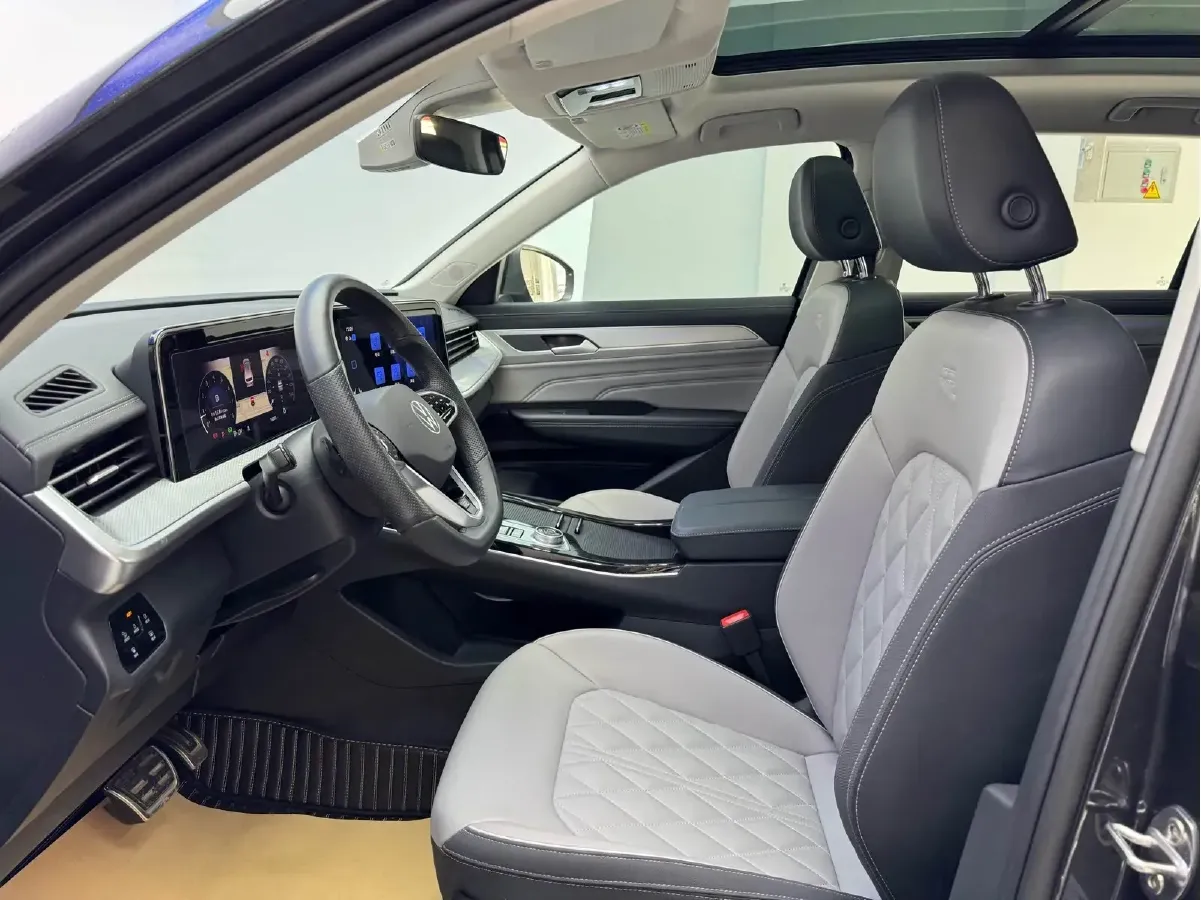 2024 Volkswagen Tavendor 2.0T 220HP L4 7DCT,autocango,china used car exporter,china ev exporter,chinese used car exporter,chinese used ev exporter