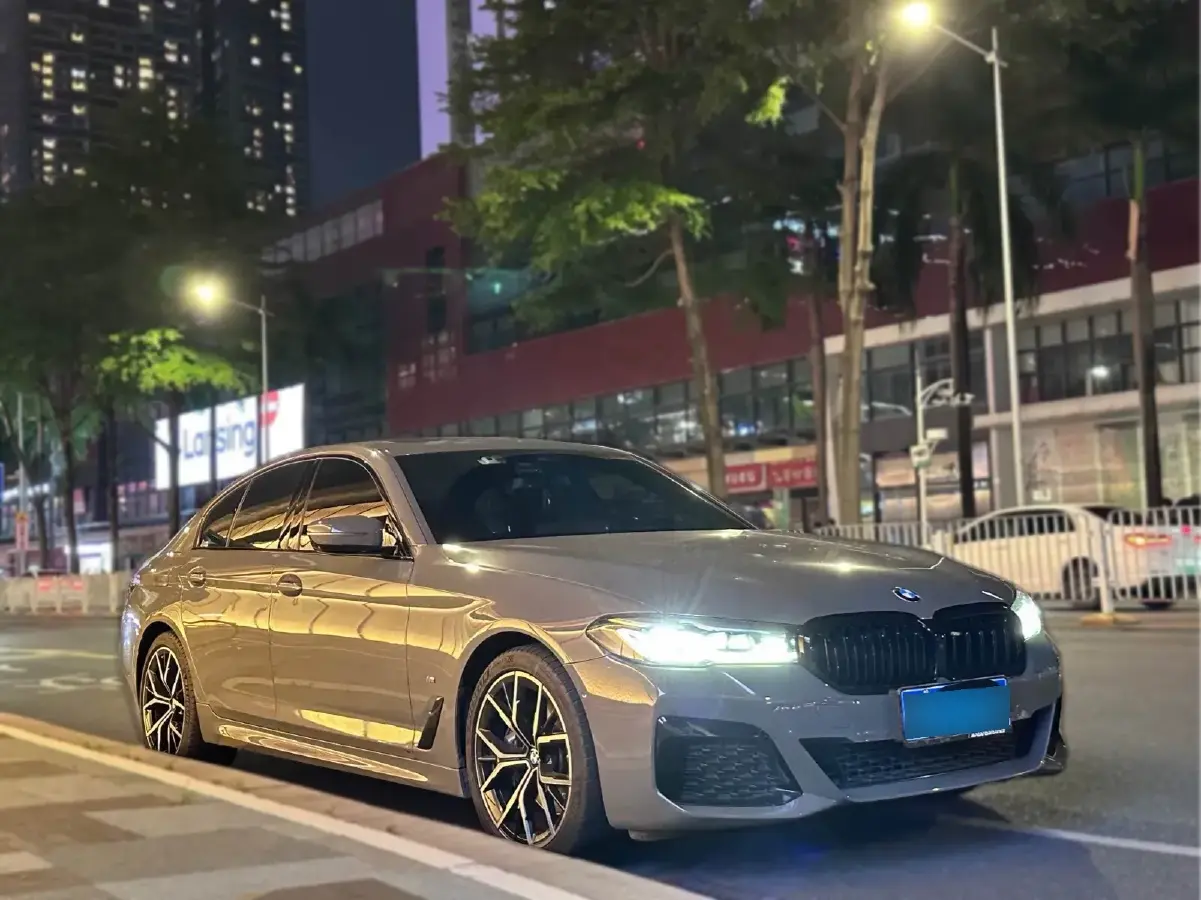 2021 BMW 5 Series 2.0T 252HP L4 8AT