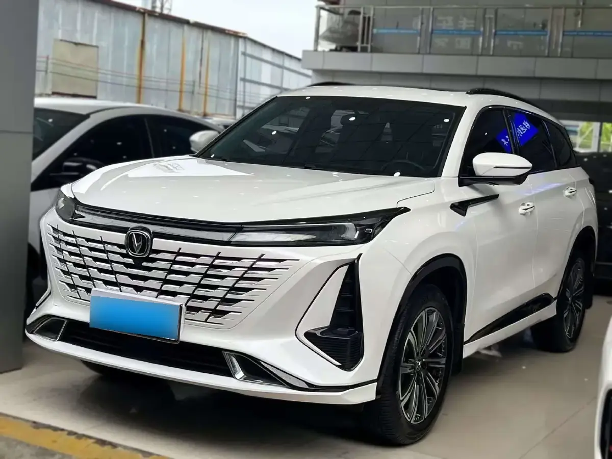 2023 ChangAn CS75 Plus 1.5T 188HP L4 8AT