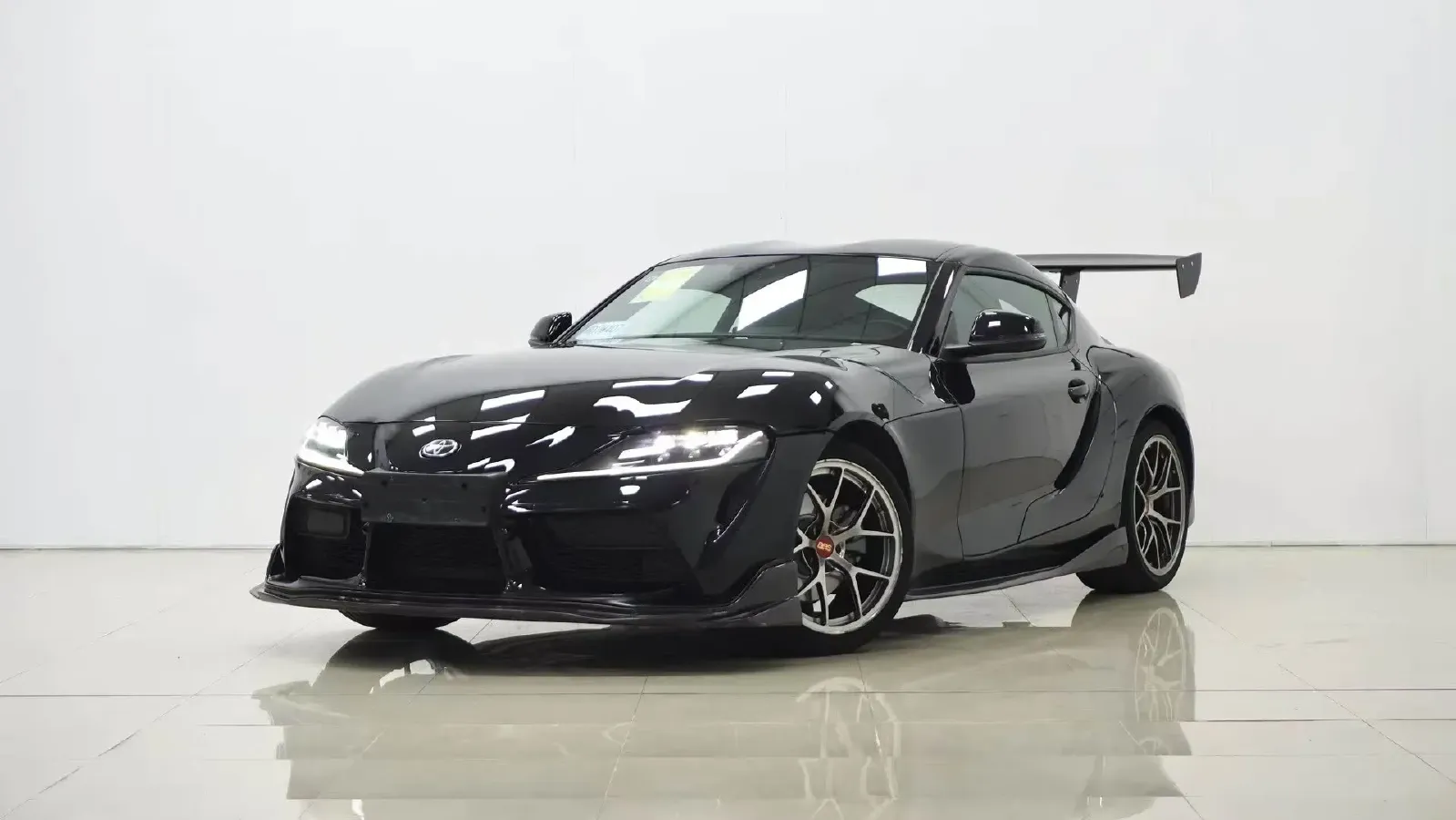 2022 Toyota Supra 2.0T 197HP L4 8AT,autocango,china used car exporter,china ev exporter,chinese used car exporter,chinese used ev exporter