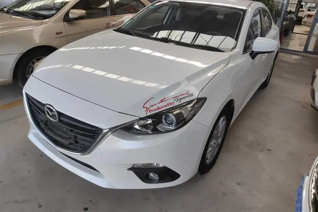 2014 Mazda 3 Axela 1.5L 117HP L4 6AT