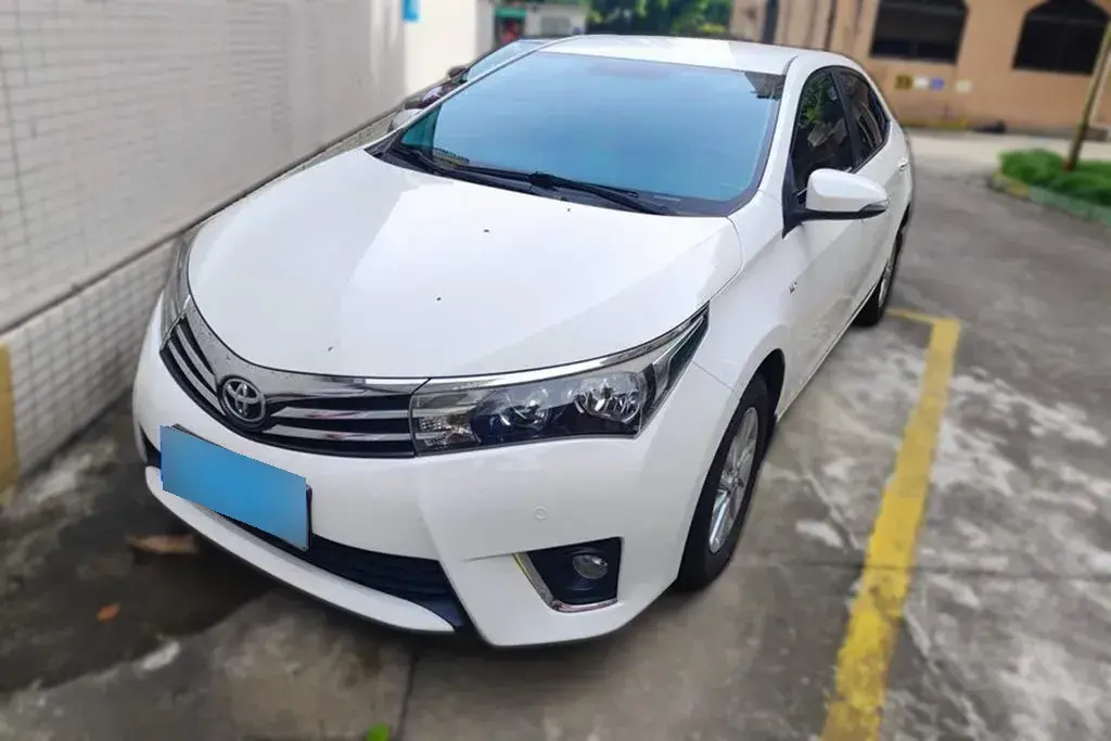 2014 Toyota Corolla 1.6L 122HP L4 CVT