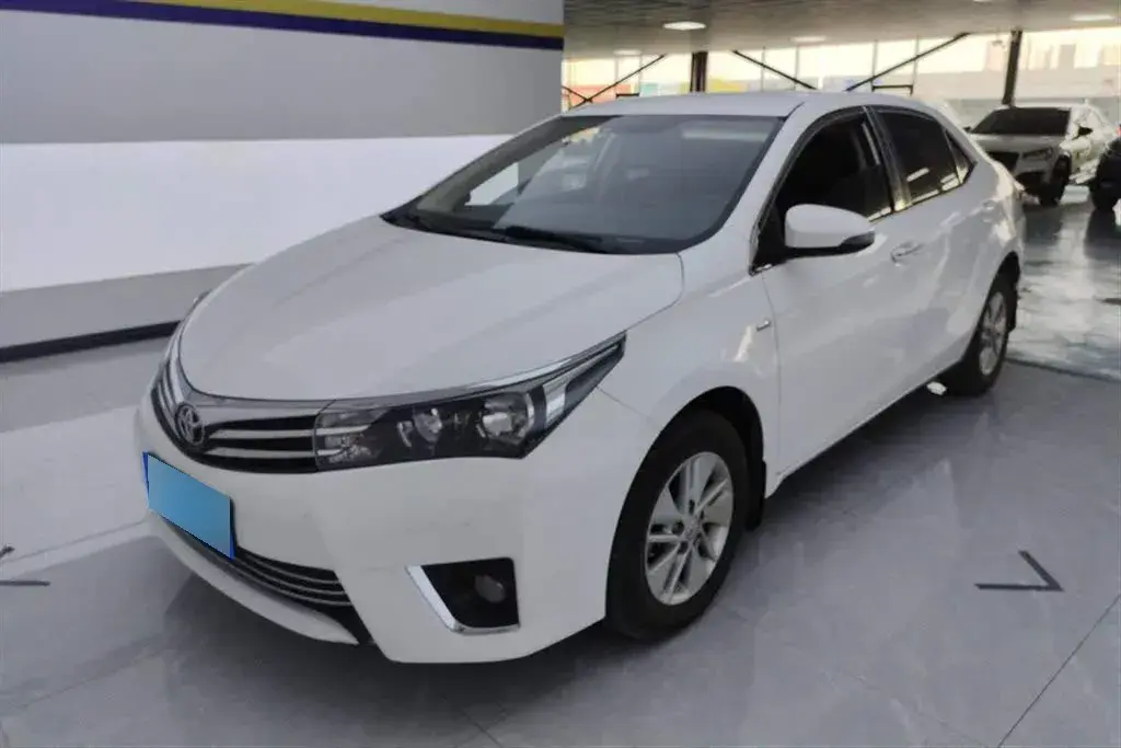 2014 Toyota Corolla 1.6L 122HP L4 CVT
