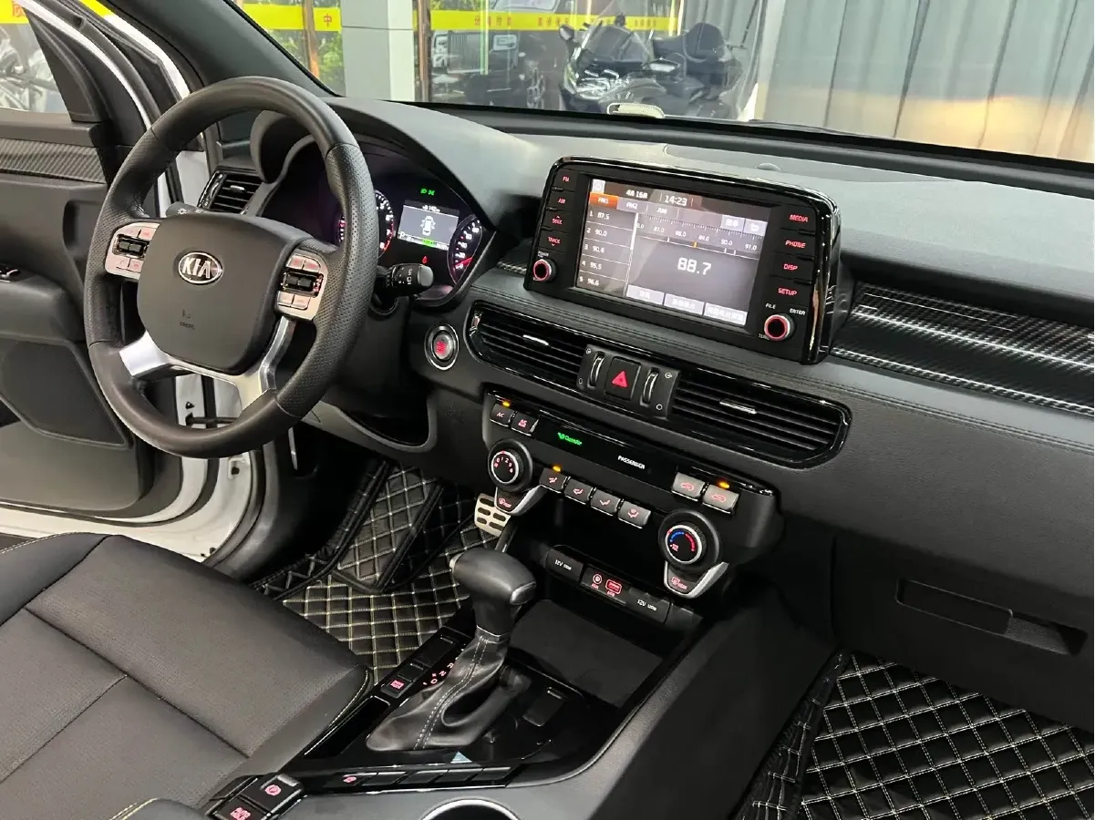 2020 Kia KX7 2.0T 241HP L4 6AT,autocango,china used car exporter,china ev exporter,chinese used car exporter,chinese used ev exporter