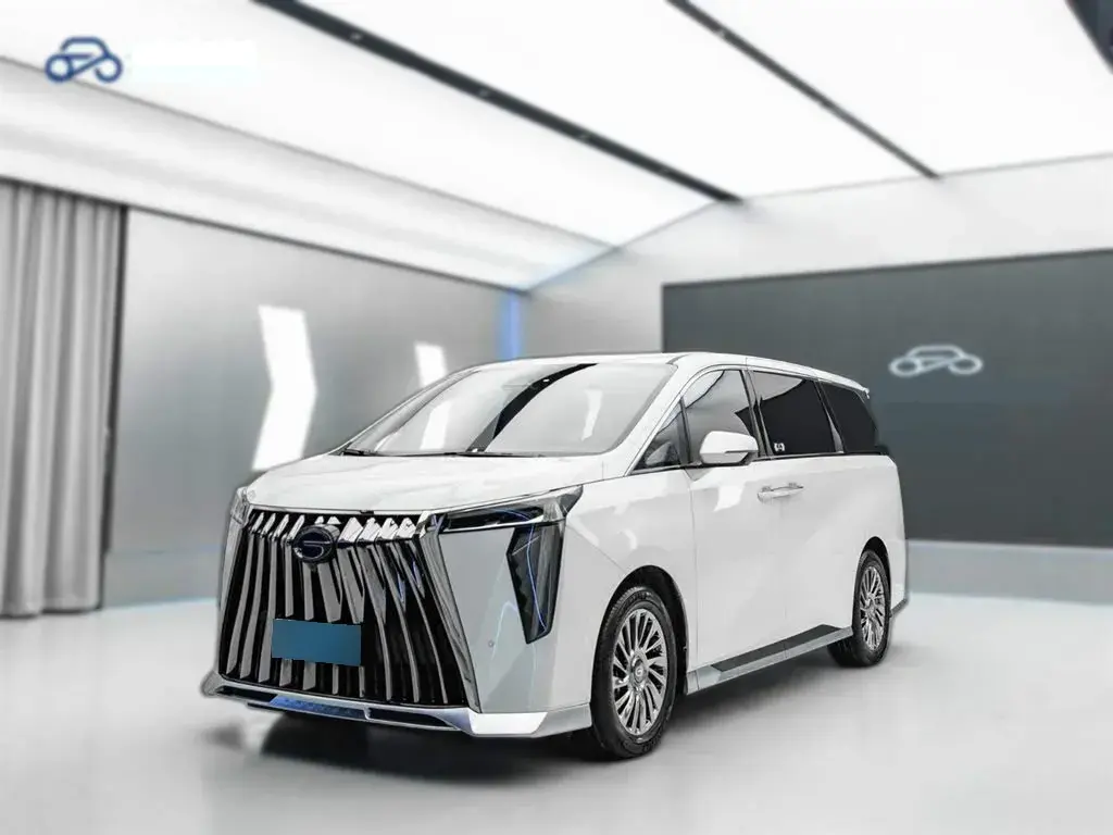 2023 GAC Trumpchi M8 2.0T 190HP L4 E-CVT Hybrid