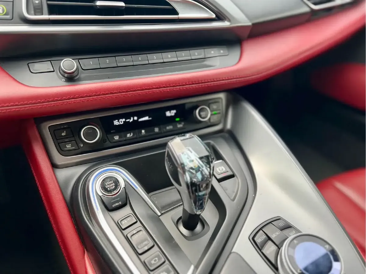 2014 BMW i8 1.5T 231HP L3 6AT PHEV 7.1KWH,autocango,china used car exporter,china ev exporter,chinese used car exporter,chinese used ev exporter