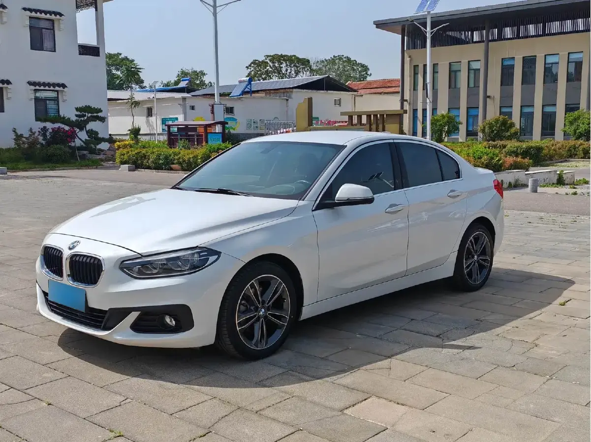 2019 BMW 1 Series 1.5T 136HP L3 6AT