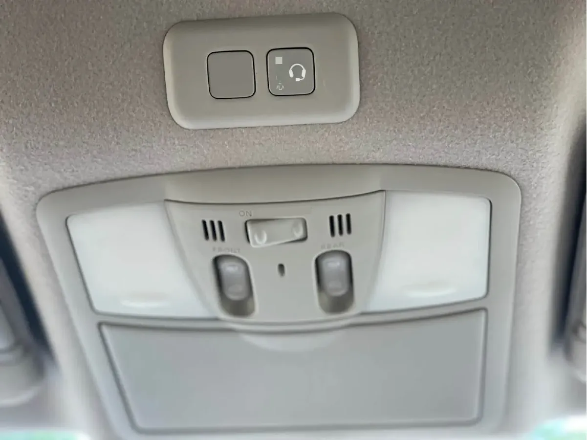 2015 Nissan Quest 3.5L 277HP V6 CVT,autocango,china used car exporter,china ev exporter,chinese used car exporter,chinese used ev exporter