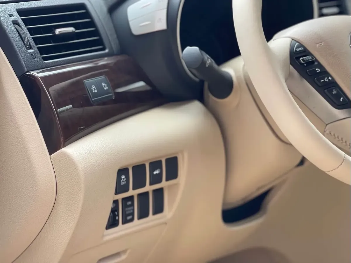 2015 Nissan Quest 3.5L 277HP V6 CVT,autocango,china used car exporter,china ev exporter,chinese used car exporter,chinese used ev exporter