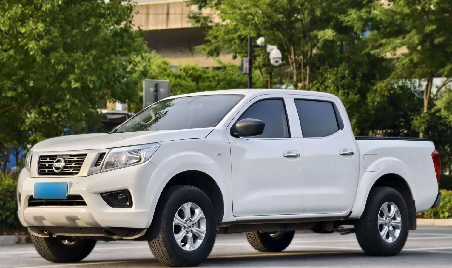 2019 Nissan Navara 2.5L 193HP L4 6MT
