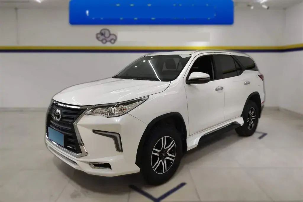 2016 Toyota Fortuner 2.7L 163HP L4 6AT