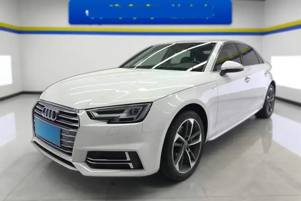 2017 Audi A4L 2.0T 190HP L4 7DCT