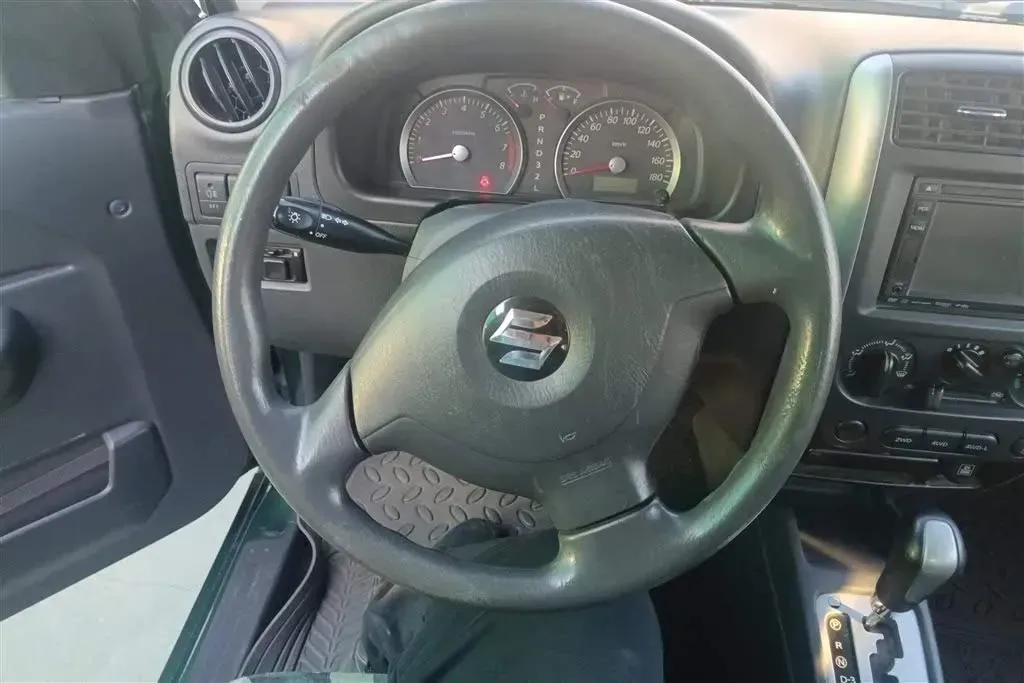 2011 Suzuki Jimny 1.3L 85HP L4 4AT,autocango,china used car exporter,china ev exporter,chinese used car exporter,chinese used ev exporter