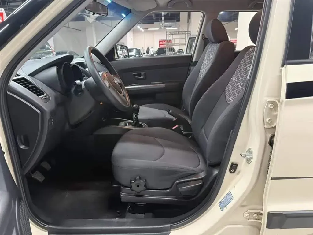 2013 Kia Soul 1.6L 123HP L4 4AT,autocango,china used car exporter,china ev exporter,chinese used car exporter,chinese used ev exporter