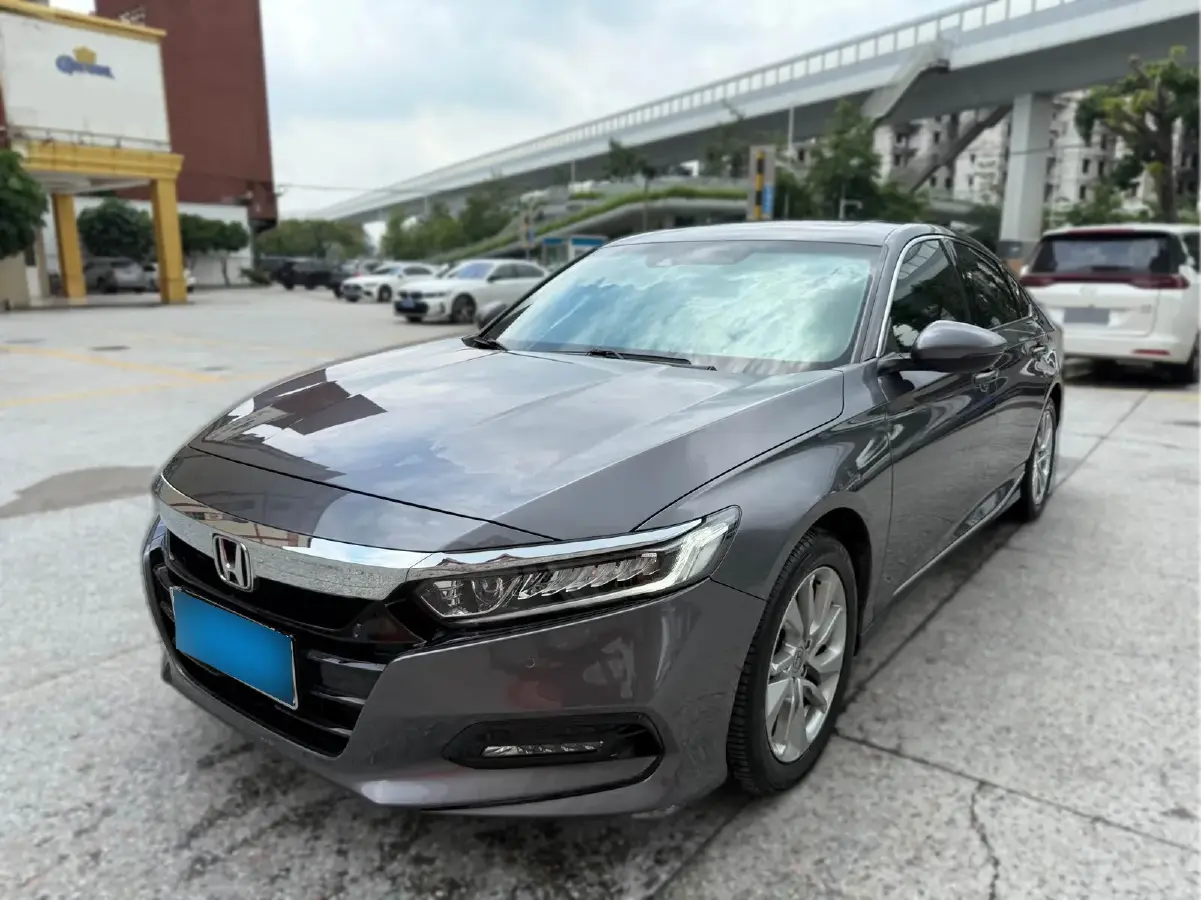 2018 Honda Accord 1.5T 194HP L4 CVT