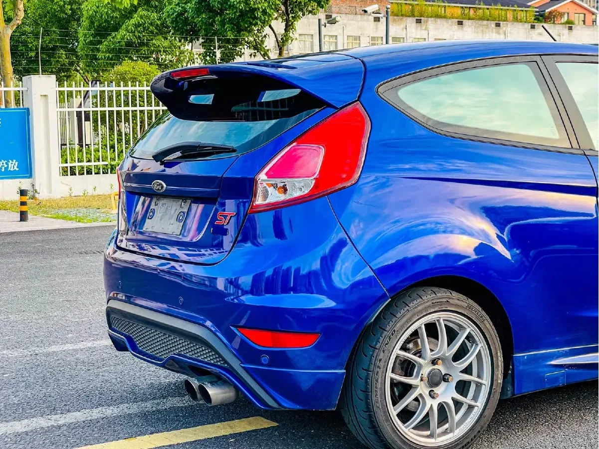 2013 Ford Fiesta 1.6T 182HP L4 6MT,autocango,china used car exporter,china ev exporter,chinese used car exporter,chinese used ev exporter